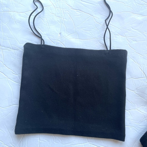 Lot of 2 Crop Tanks Zara Brandy Melville One Size - Picture 3 of 7